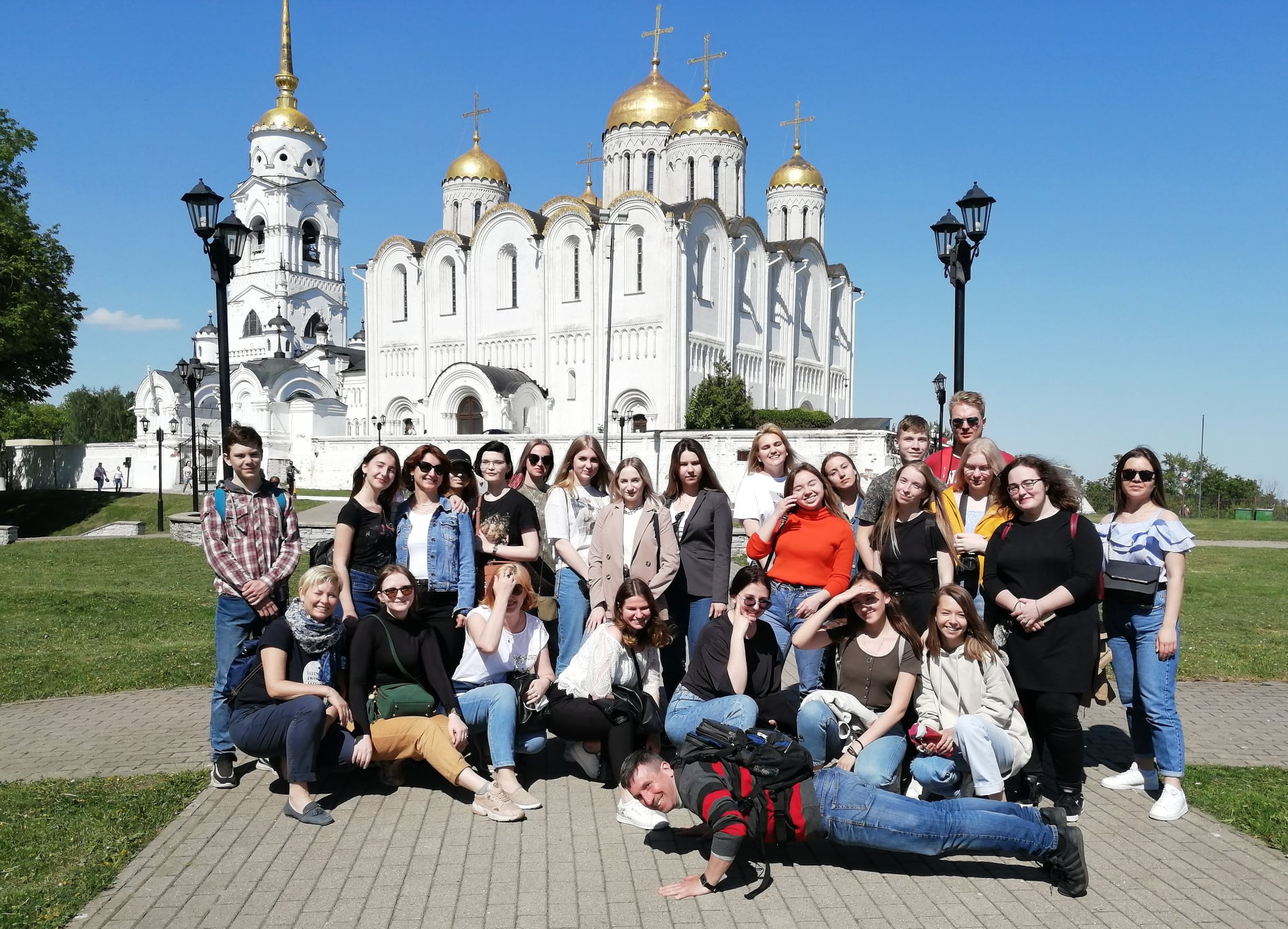 Работа во владимире вакансии. Студенческие поездки. Студент что поездка в Москву. Экскурсия во Владимире HD. Ознакомительные поездки.