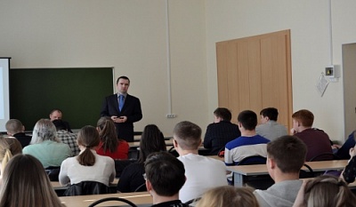 Координационный центр ЯрГУ организовал встречу студентов РГАТУ с экспертом МВД