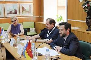 В Ярославле обсудили конкуренцию на выборах 19 сентября 2021 года