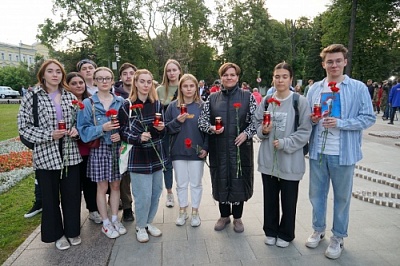 Демидовцы присоединились к акции "Свеча памяти"