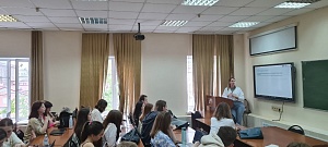 На факультете социально-политических наук состоялся мастер-класс «Онлайн-социология в практике работы Центра управления регионом»