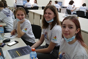 ЯрГУ им. П.Г. Демидова и НПО "Криста" провели турнир по программированию для школьников